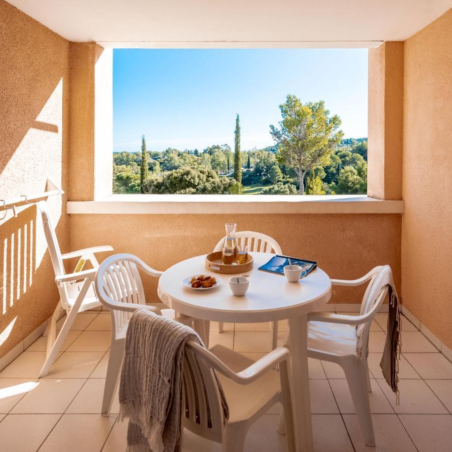Village Pierre & Vacances Cap Esterel - Saint Raphael Village Exterior foto
