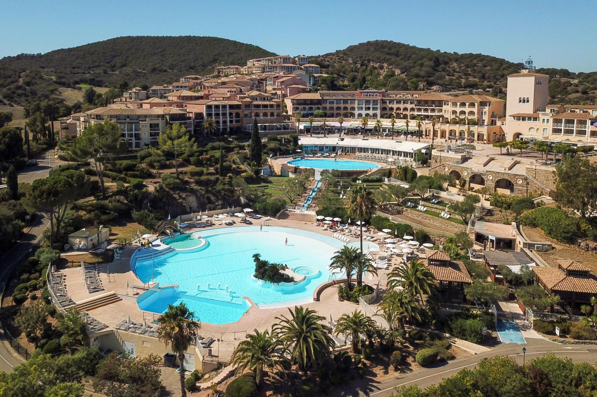 Village Pierre & Vacances Cap Esterel - Saint Raphael Village Exterior foto